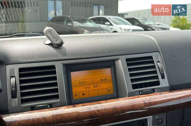 Седан Opel Vectra 2004 в 