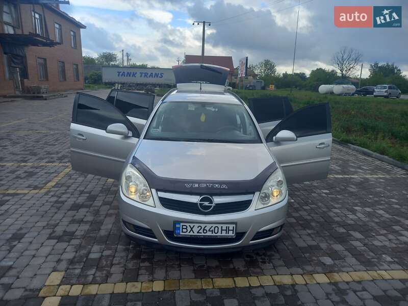 Универсал Opel Vectra 2007 в Теофиполе