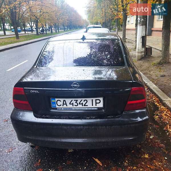 Седан Opel Vectra 2000 в Золотоноше