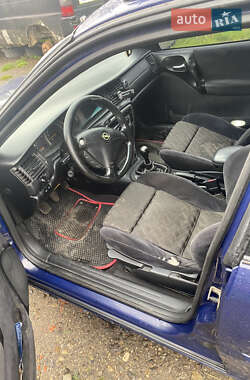 Універсал Opel Vectra 2000 в 