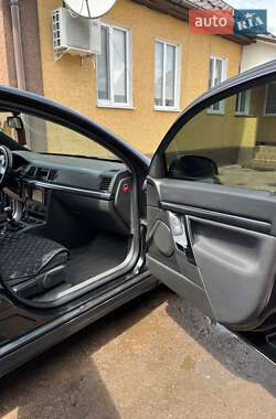 Седан Opel Vectra 2003 в 