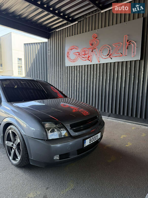 Лифтбек Opel Vectra 2003 в 
