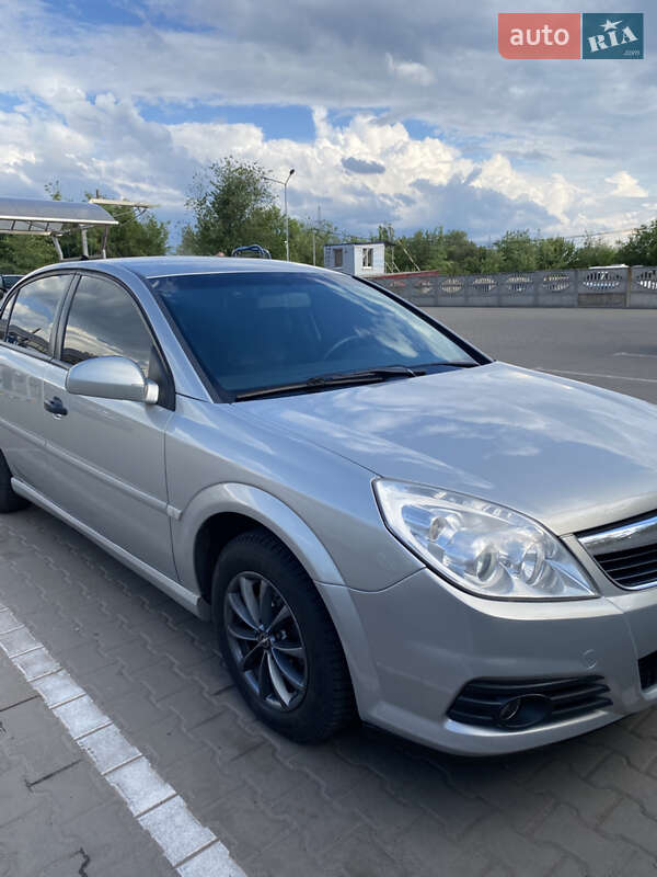 Седан Opel Vectra 2005 в Кривом Роге