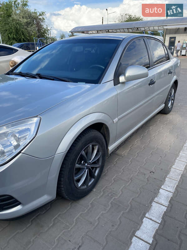 Седан Opel Vectra 2005 в Кривом Роге