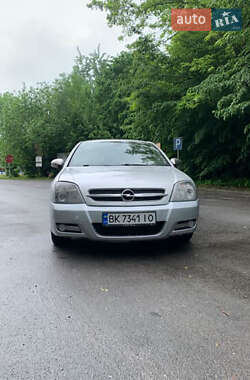 Седан Opel Vectra 2004 в 