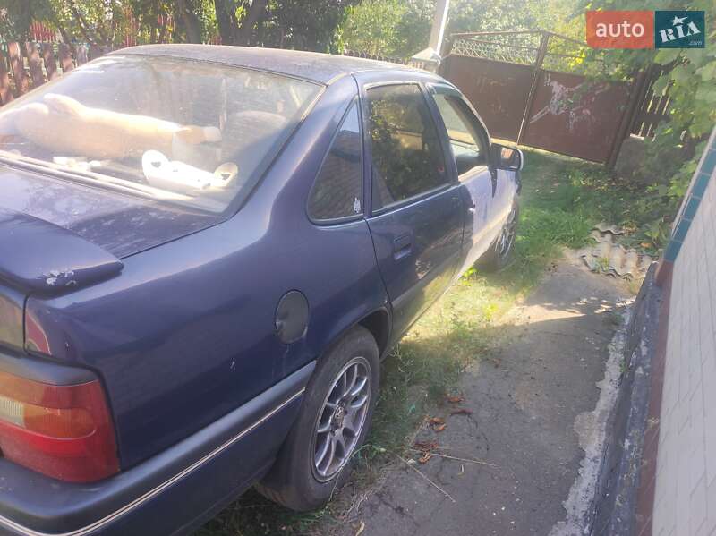 Седан Opel Vectra 1993 в Ровно