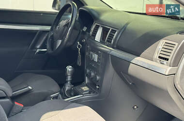 Універсал Opel Vectra 2005 в 