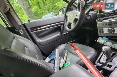 Седан Opel Vectra 2005 в 