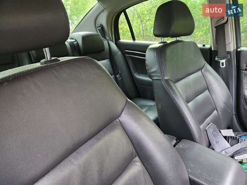 Седан Opel Vectra 2005 в Умані