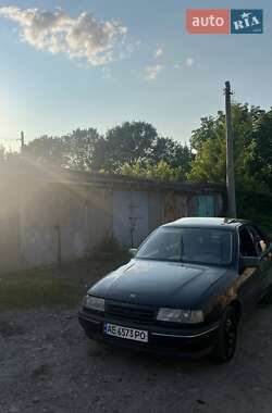 Седан Opel Vectra 1990 в Дніпрі