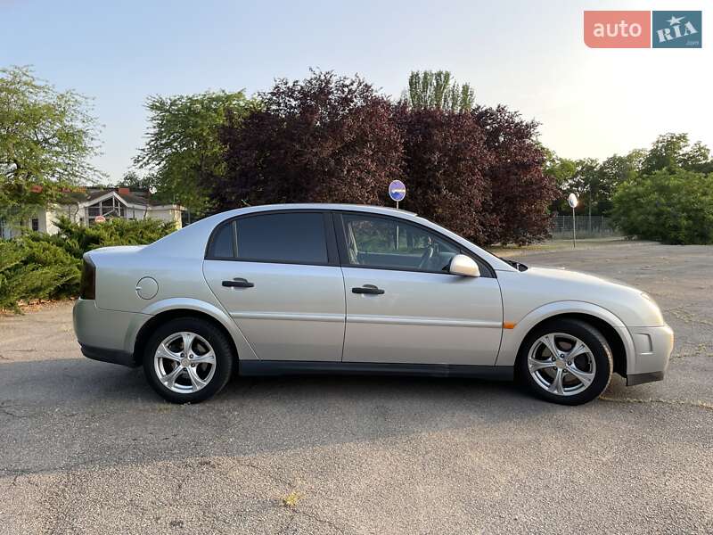 Седан Opel Vectra 2002 в Николаеве