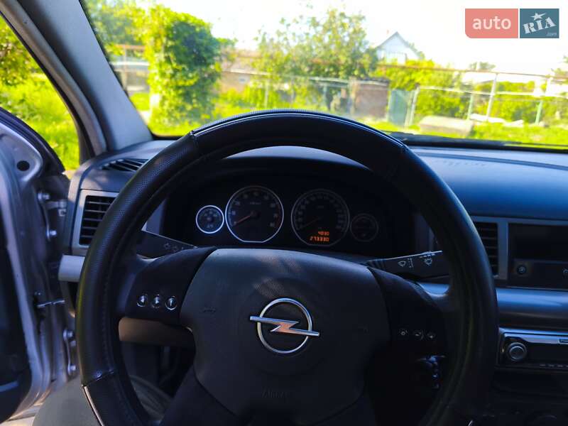 Седан Opel Vectra 2005 в Запорожье фото 12 Седан Opel Vectra 2005 в Запорожье