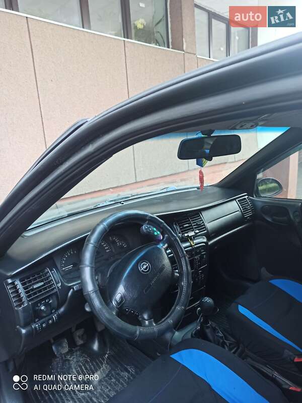 Седан Opel Vectra 1997 в Виннице