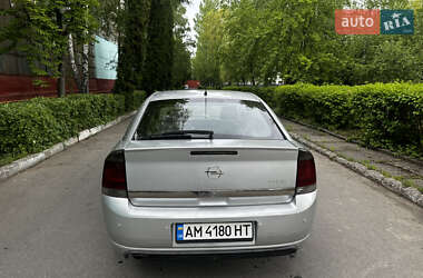 Седан Opel Vectra 2004 в 