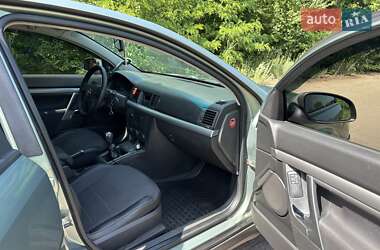 Седан Opel Vectra 2003 в 