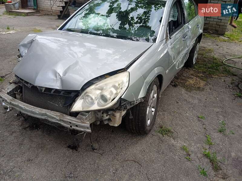 Лифтбек Opel Vectra 2006 в 