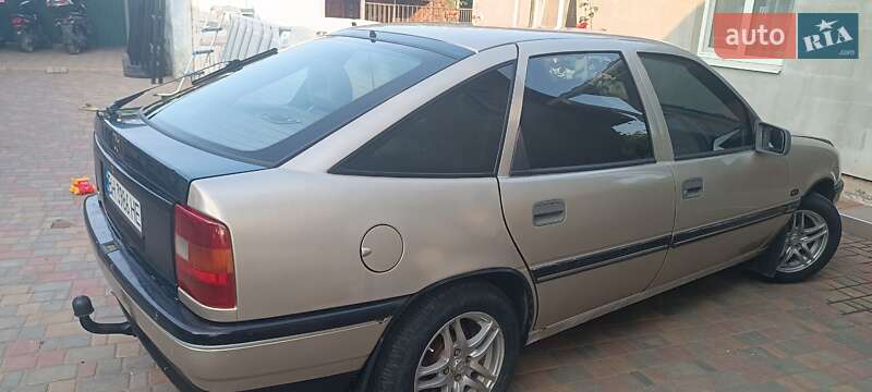 Ліфтбек Opel Vectra 1991 в Біляївці