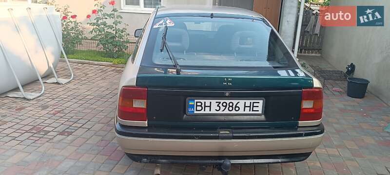 Ліфтбек Opel Vectra 1991 в Біляївці