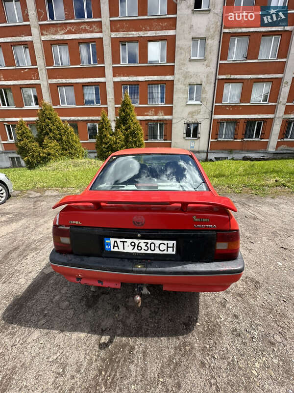 Седан Opel Vectra 1989 в Львові