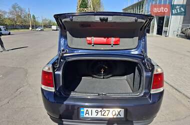 Седан Opel Vectra 2004 в 