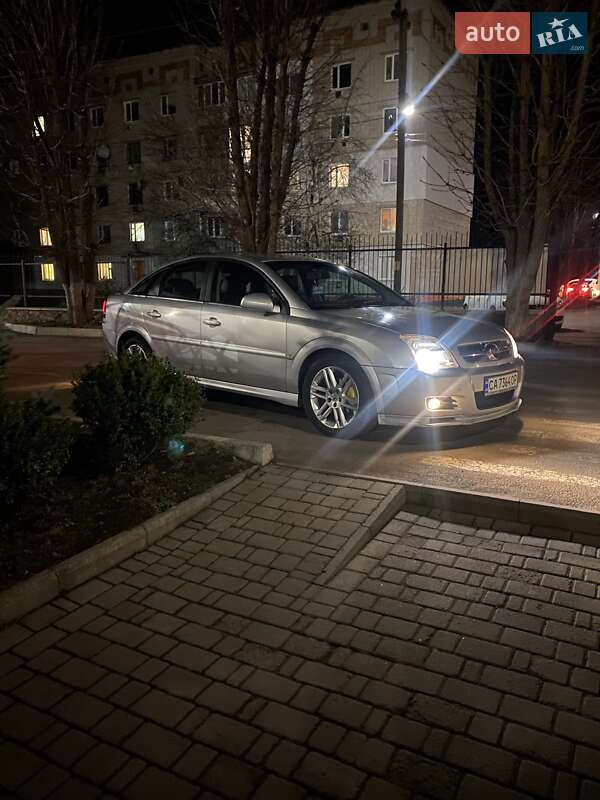 Лифтбек Opel Vectra 2003 в Тальном