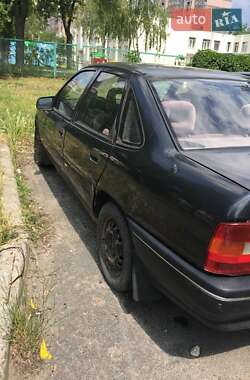 Седан Opel Vectra 1990 в 