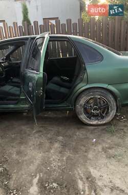 Седан Opel Vectra 1996 в 