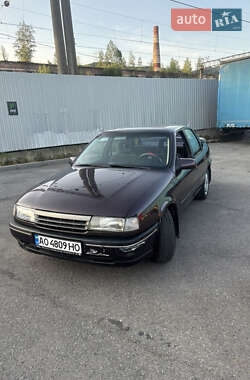Седан Opel Vectra 1992 в Сваляві