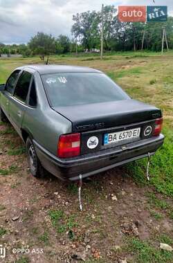 Седан Opel Vectra 1990 в Золотоноше