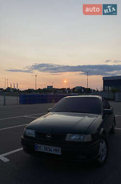 Седан Opel Vectra 1994 в Львове