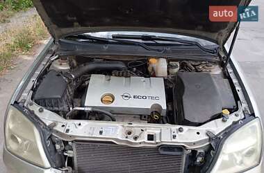 Седан Opel Vectra 2003 в 