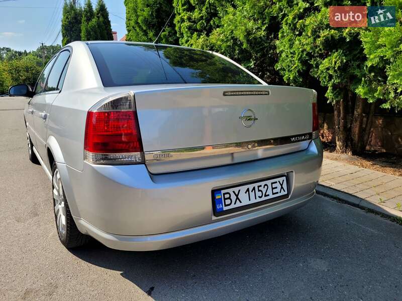 Седан Opel Vectra 2005 в Хмельницком