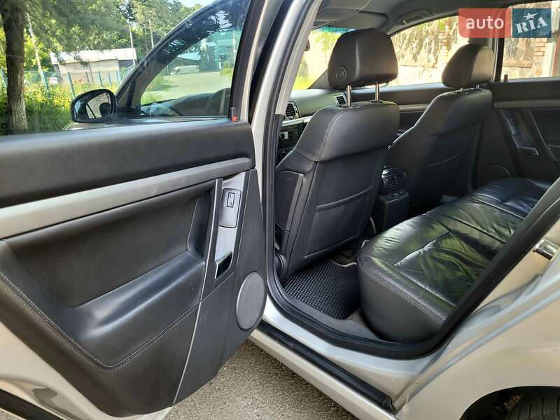 Седан Opel Vectra 2005 в Хмельницком