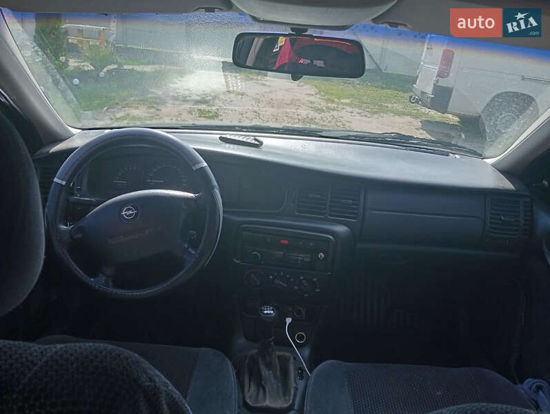 Седан Opel Vectra 1999 в Ратным фото 10 Седан Opel Vectra 1999 в Ратным
