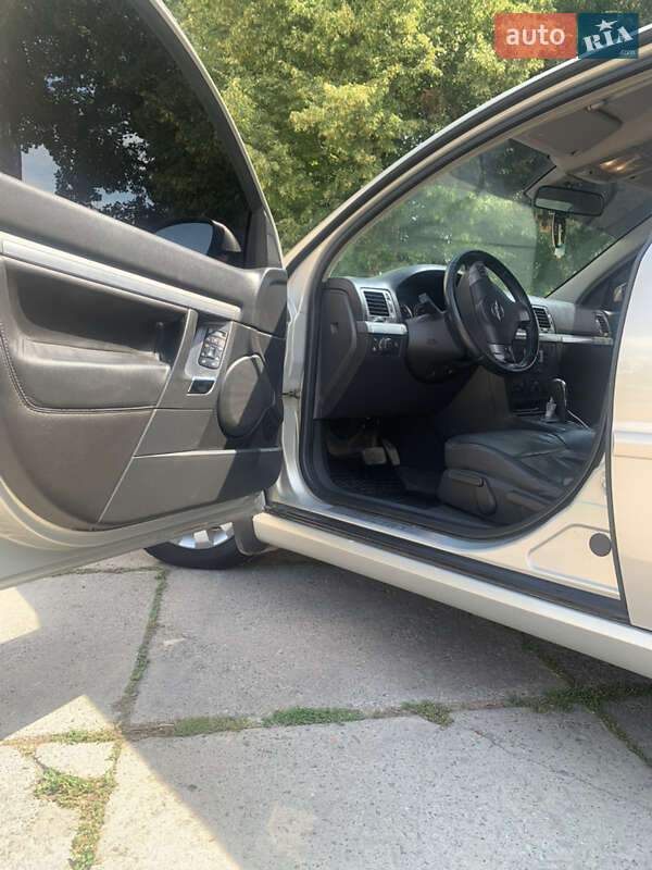 Седан Opel Vectra 2006 в Виннице