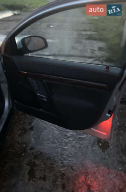 Седан Opel Vectra 2002 в 