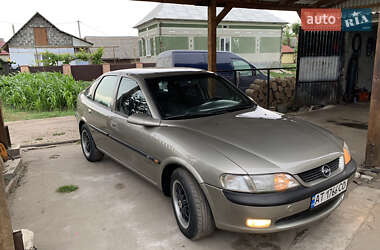 Ліфтбек Opel Vectra 1996 в Рогатині