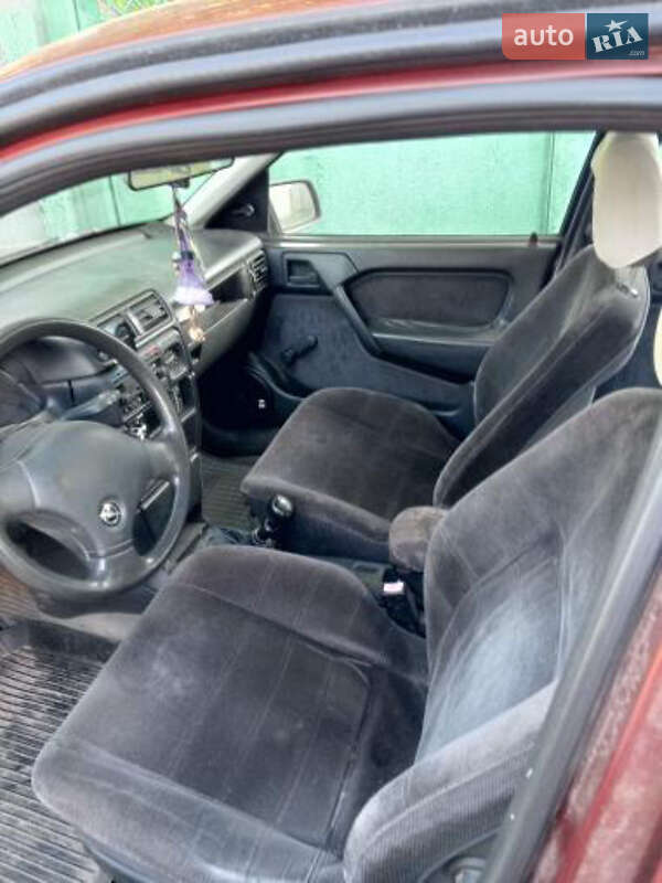 Седан Opel Vectra 1992 в Березані
