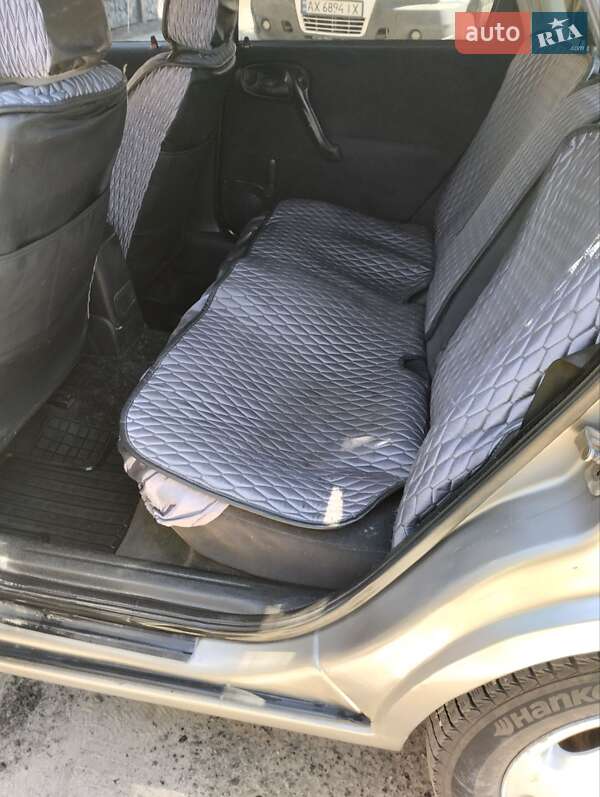 Седан Opel Vectra 1996 в Змиеве