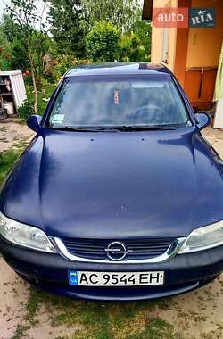 Лифтбек Opel Vectra 1998 в Луцке