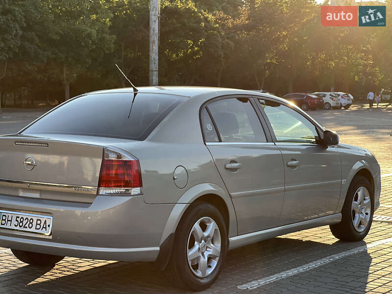 Седан Opel Vectra 2006 в Одессе