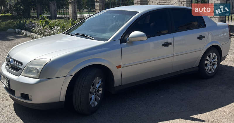 Седан Opel Vectra 2004 в Новом Буге