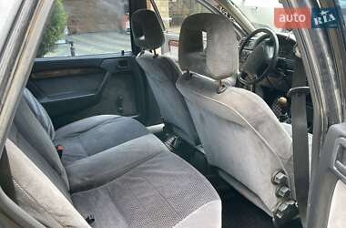 Седан Opel Vectra 1994 в 