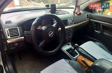 Лифтбек Opel Vectra 2004 в 