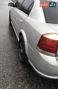 Седан Opel Vectra 2005 в 