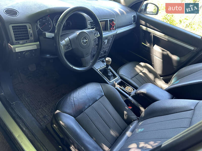 Универсал Opel Vectra 2008 в Нововолынске