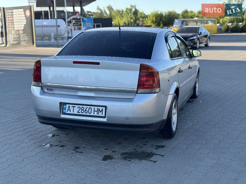 Седан Opel Vectra 2002 в Коломиї