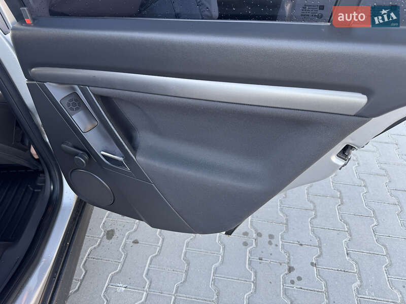 Седан Opel Vectra 2002 в Коломиї