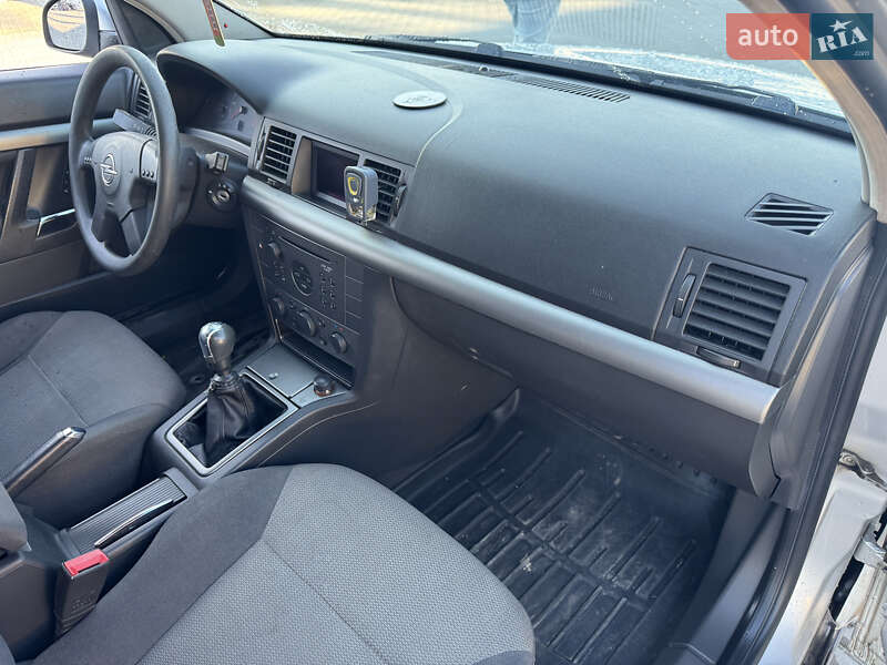Седан Opel Vectra 2002 в Коломиї