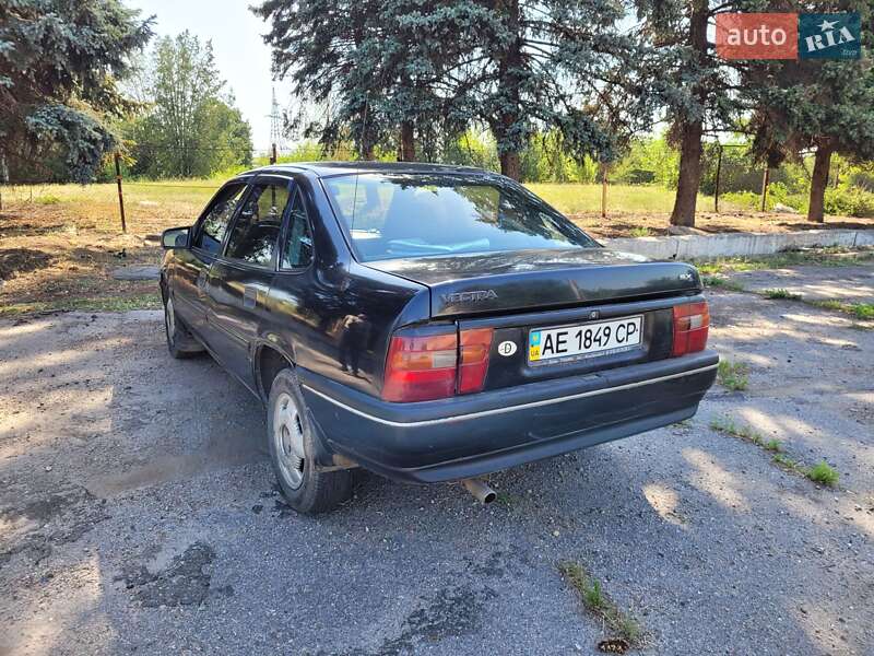 Седан Opel Vectra 1995 в Покрове